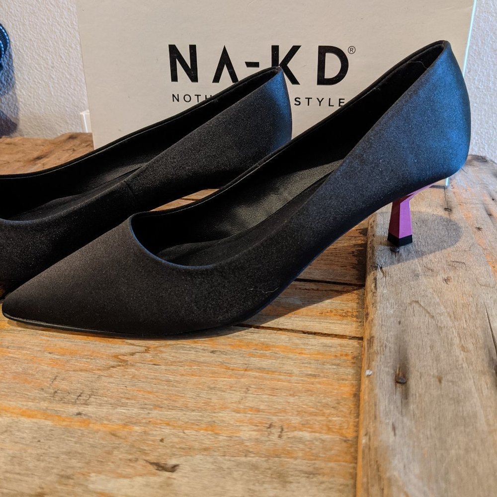 Satin Kitten Heel pumps